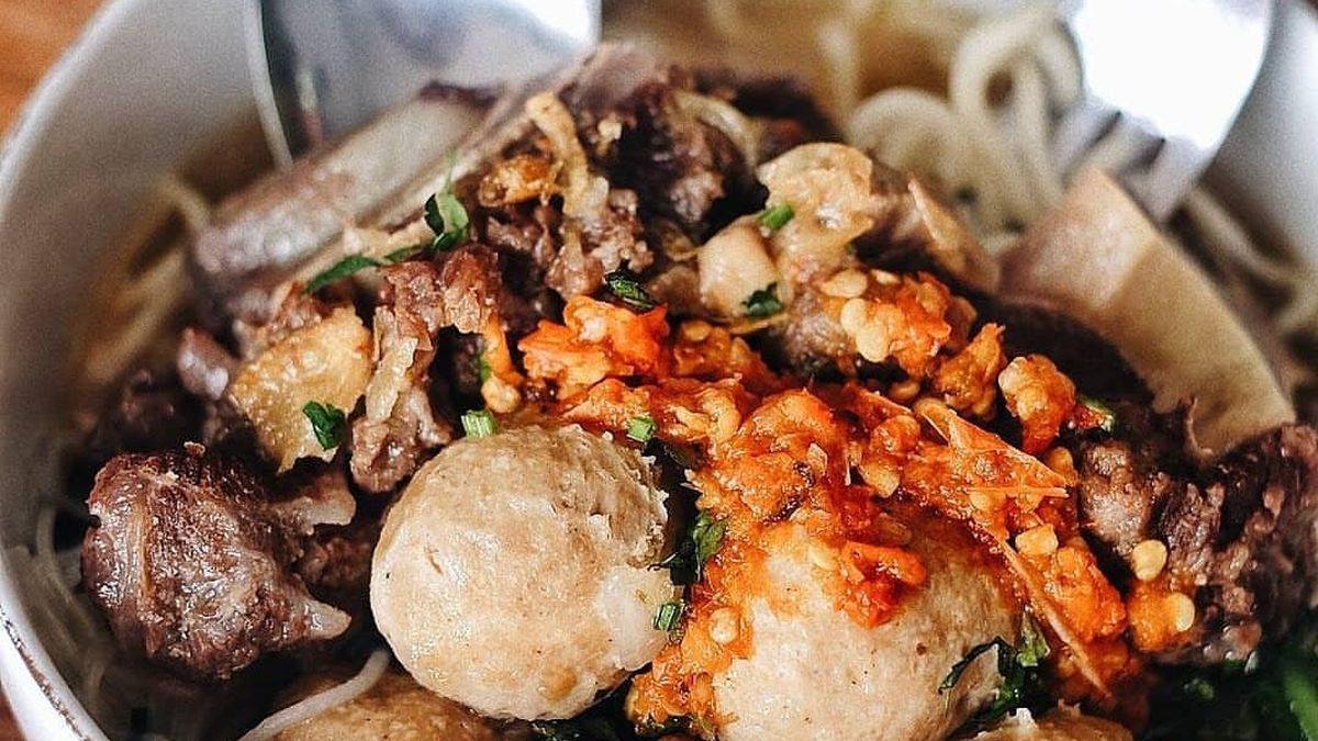 Mie Ayam Bakso Pak Sabar: Flavor That Makes You Hungry in Cilacap's Heart